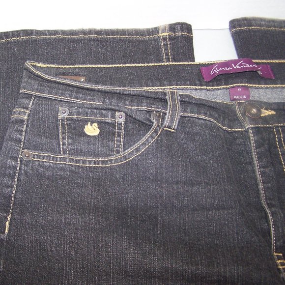 WOMEN'S GLORIA VANDERBILT BLACK BOOT CUT JEANS - Picture 3 of 8